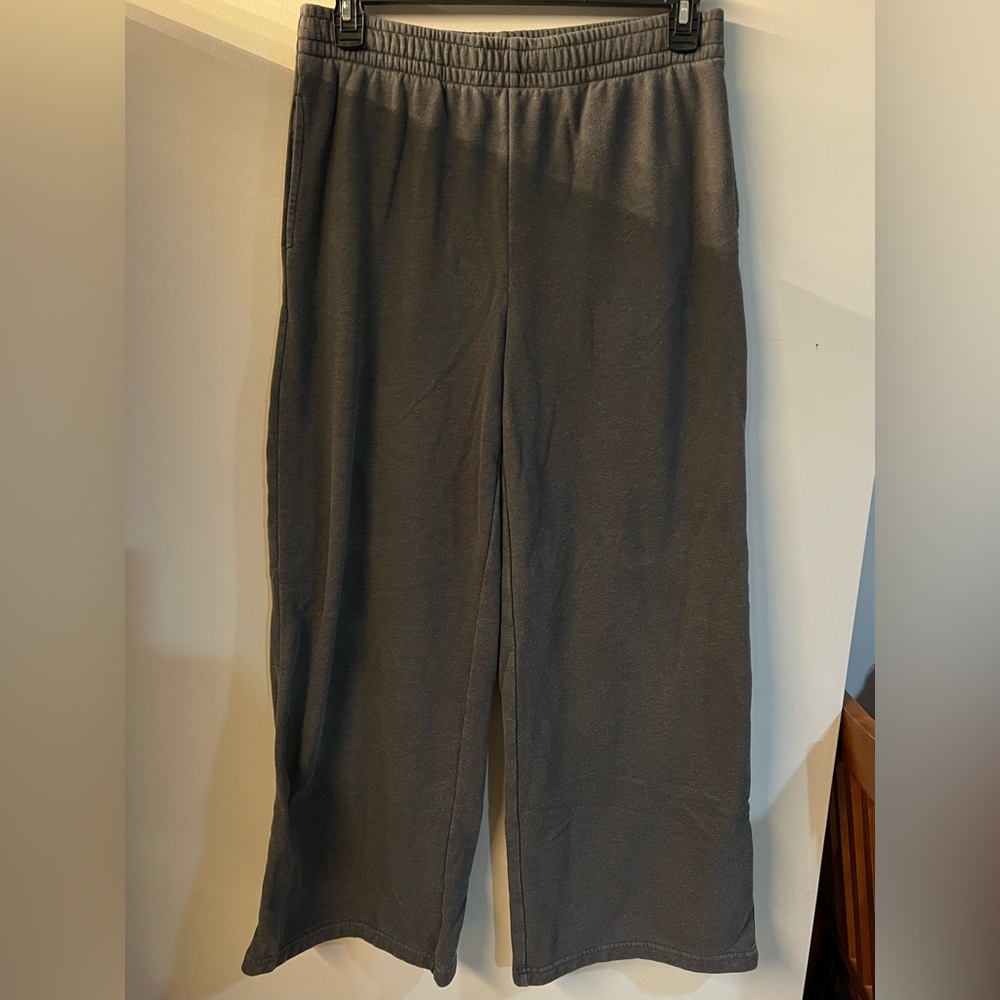 American Eagle Outfitters wide leg sweatpants